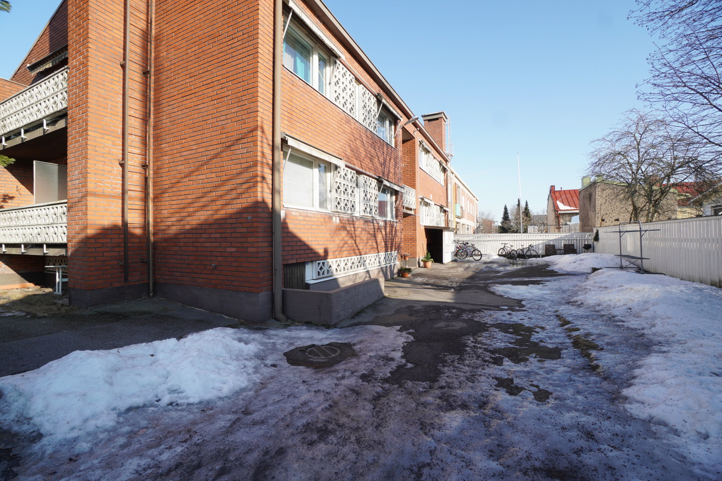 Maantiekatu 32 – kuva 14