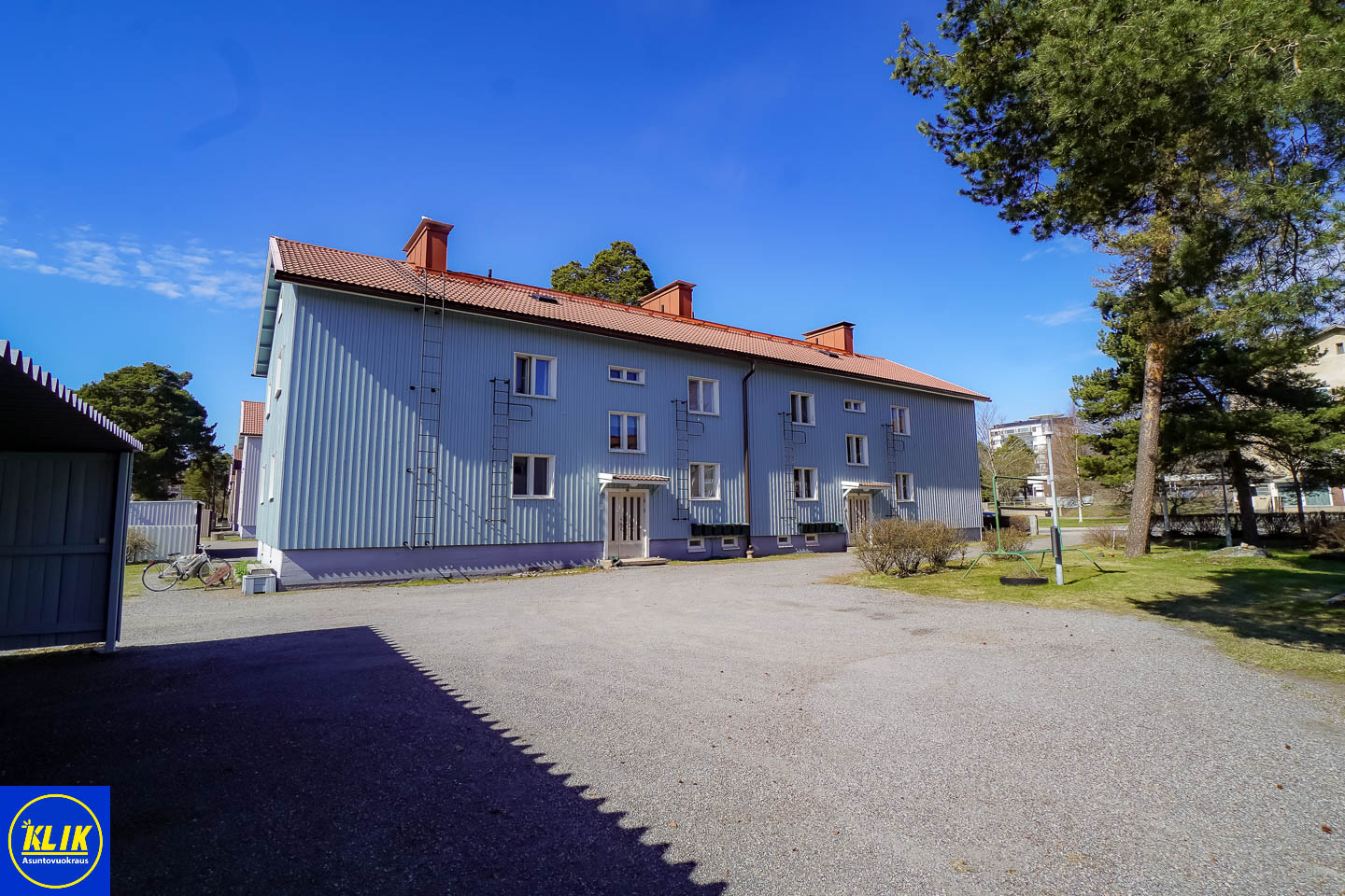 Urheilukatu 8 – kuva 1
