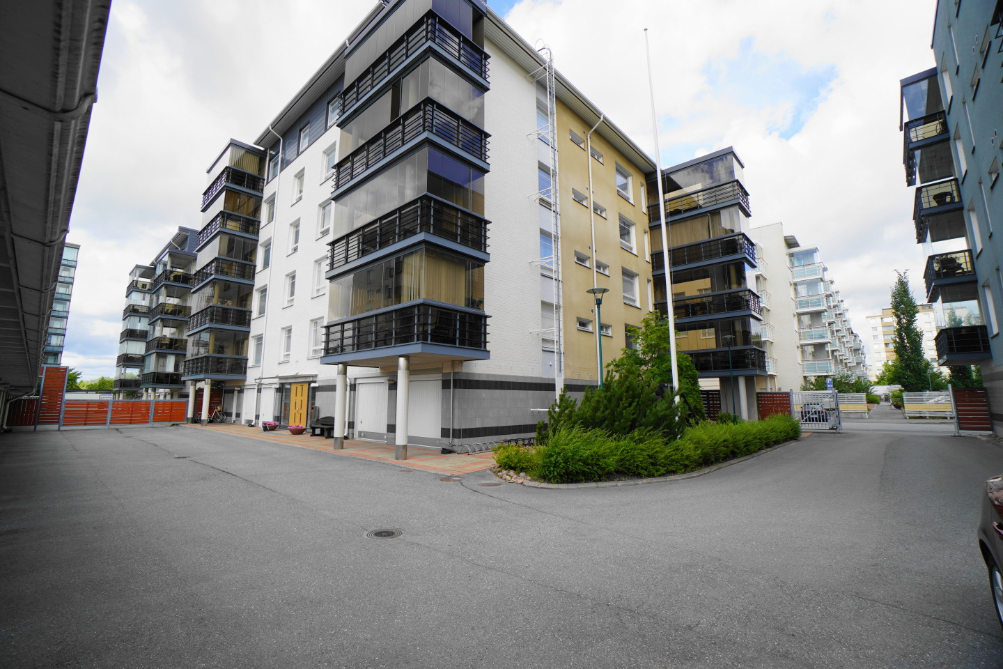 Asemapäällikönkatu 6 – kuva 1