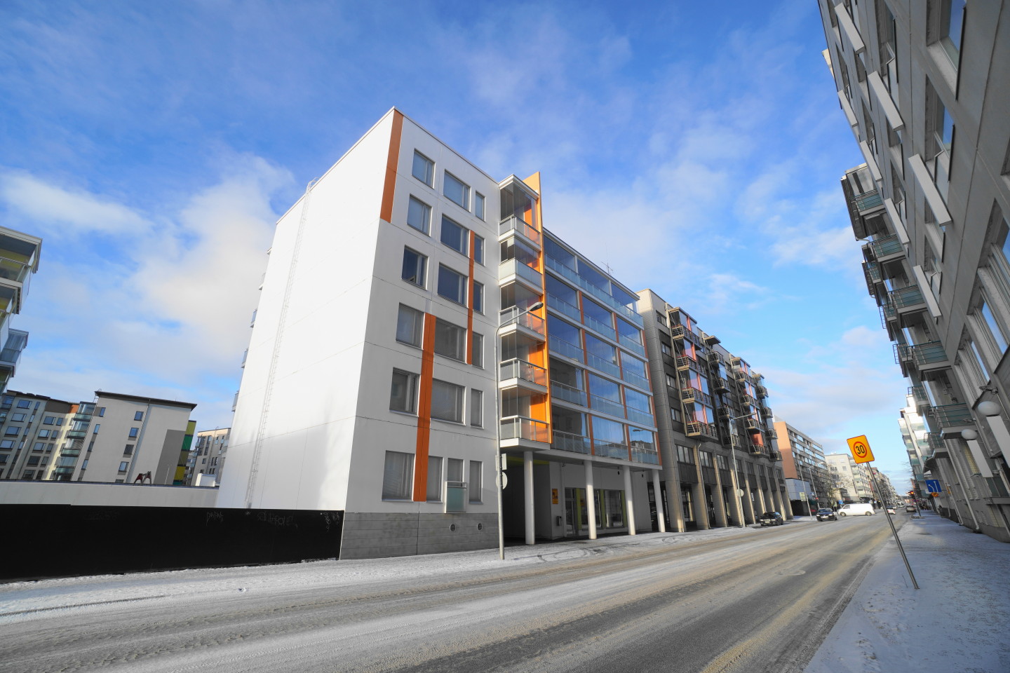 Antinkatu 27 – kuva 1